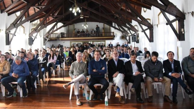 la plata asustaba antes del 10 de diciembre de 2015, la palabras de garro a su gabinete