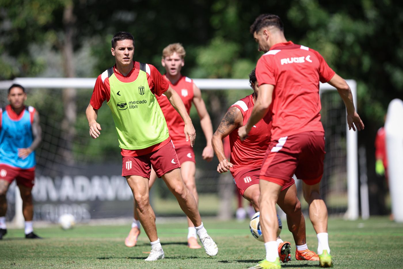 Entrenamiento Estudiantes Carrillo