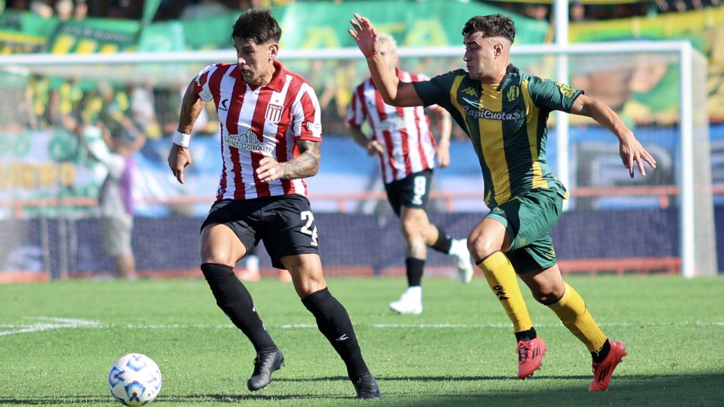 Estudiantes reaccionó y empató ante Aldosivi en un partido polémico