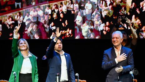 Kicillof y Alak inauguraron el curso de formación política del PJ ante una multitud
