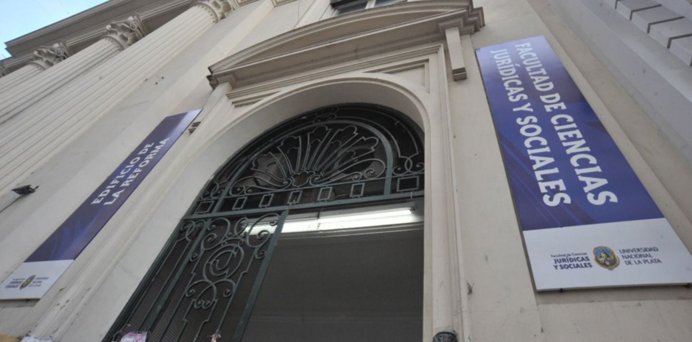 1536698798171.jpg?x=4&y=236&width=1492&height=746&rotate=0&scaleX=1&scaleY=1&ow=1500&oh=998&&cw=1920&ch=950