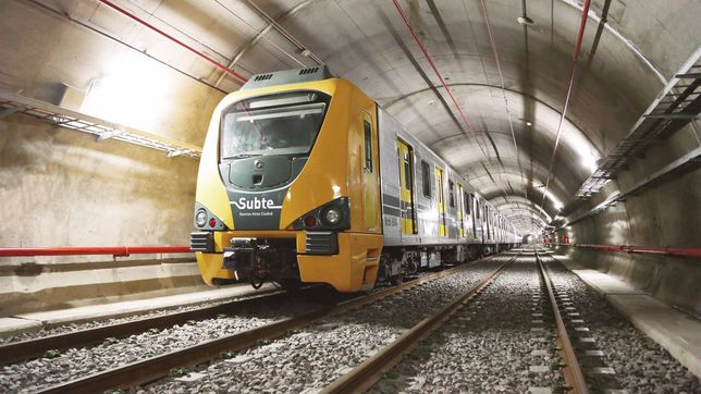 ¿como es la propuesta para construir un subte en la plata planteada por un arquitecto?