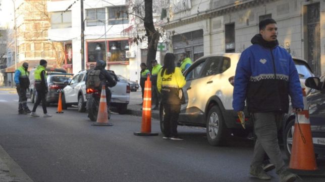 garro avanza con la idea de crear una agencia encargada de ordenar el transito en la plata