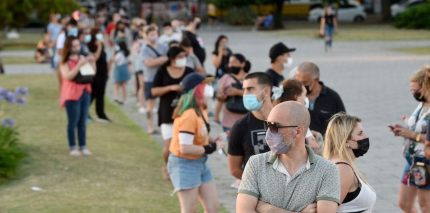 Postas de hisopados en Plaza Moreno