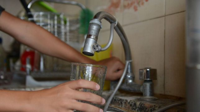 absa explico las razones de la falta de agua en muchos barrios de la plata