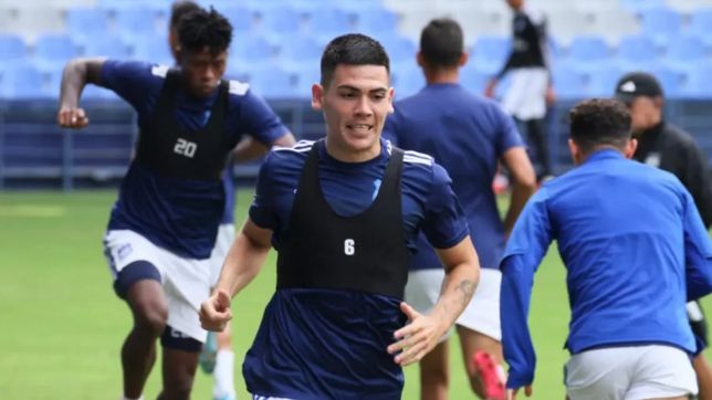 gimnasia cerro su tercer refuerzo y esta en viaje