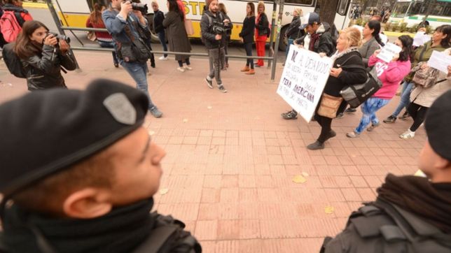 garro sobre los manteros: tenemos que intentar ordenarlos