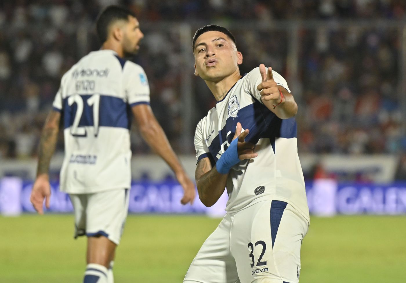 Tigre Gimnasia Festejo Gol Torres (1)