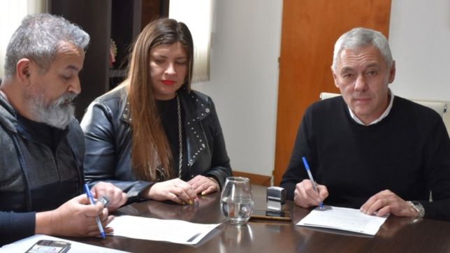 los municipales de berisso acordaron el aumentos salarial y el bono de $60.000