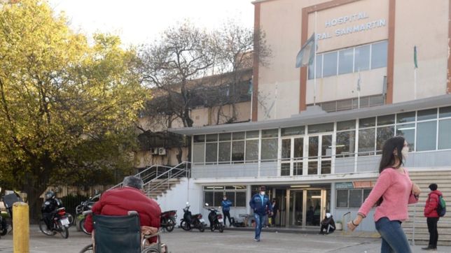 el hospital san martin se queda sin camas y deberan decidir a quien darselas