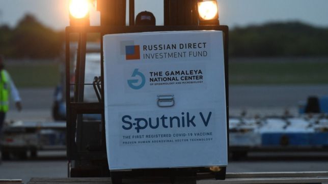 esta tarde aterriza un avion de aerolineas con un nuevo cargamento de sputnik v