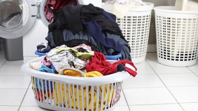 llueve toda la semana: cinco consejos para secar la ropa a pesar de la humedad