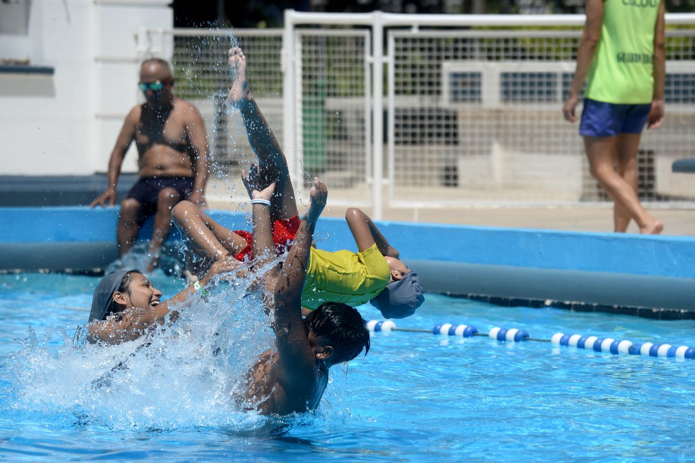 Pileta colonia de vacaciones (10).JPG