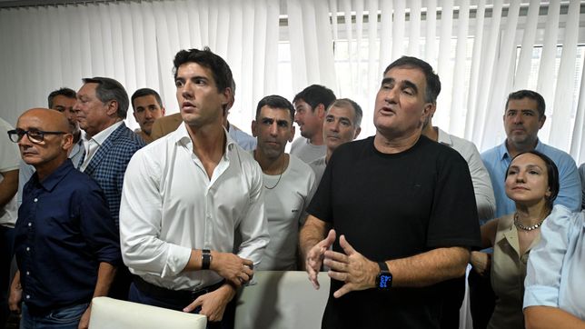 gimnasia inicio el reordenamiento economico y comenzo a regularizar salarios atrasados