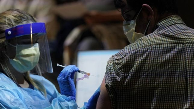 advierten que nuevas variantes del coronavirus obligaran a modificar las vacunas