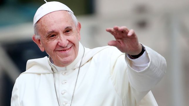 el papa francisco evoluciona bien tras someterse a una cirugia de colon