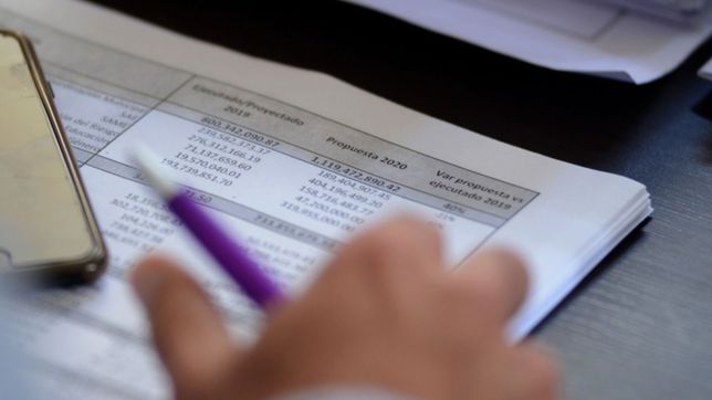 la recaudacion municipal perdio con la inflacion y habra aumento de tasas de hasta el 80%