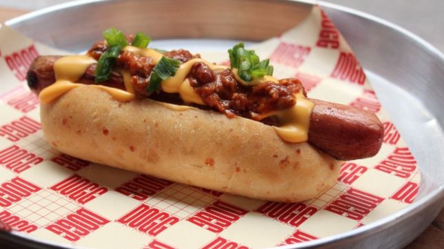 cientificos aseguran que por cada pancho que se come se pierden 36 minutos de vida