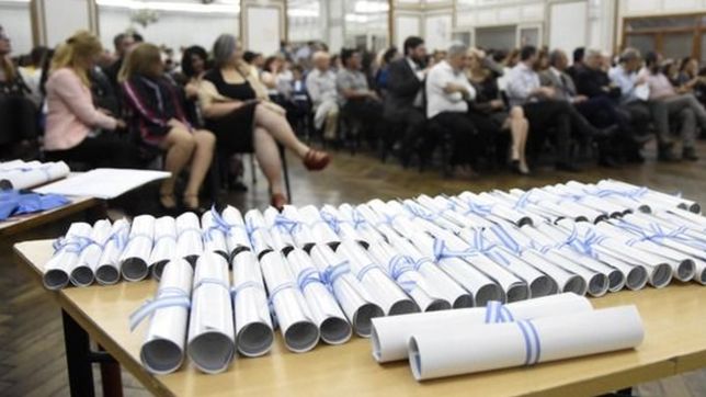 la tramitacion de los titulos de grado sera gratuita en la unlp