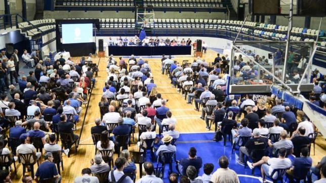 los socios de gimnasia desaprobaron la memoria en la asamblea anual
