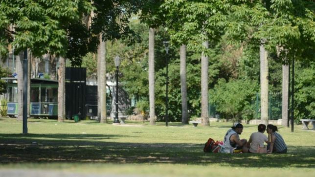 el ultimo viernes de febrero se va con sol y mucho calor