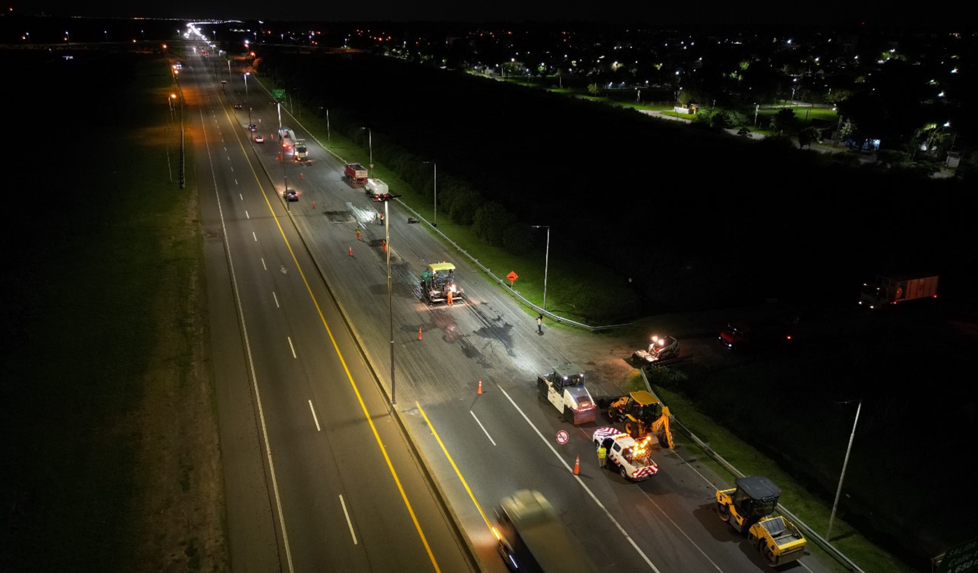 Obra en autopista La Plata Buenos Aires.png
