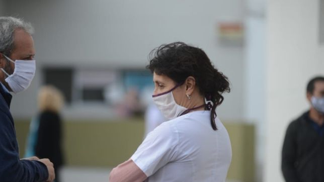 confirman 7.482 nuevos contagios y 160 muertes por coronavirus en argentina