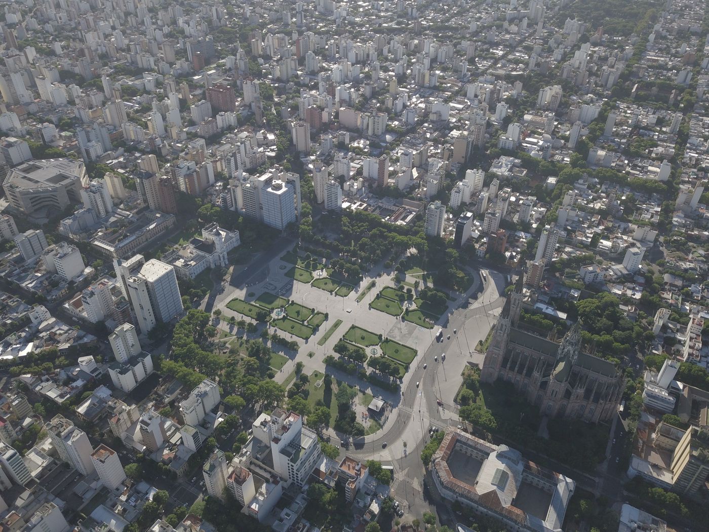 aerea ciudad de la plata municipalidad Plaza Moreno  catedral  33.JPG