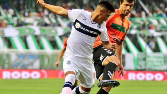 gimnasia no encuentra los caminos y sufre en su visita a la cancha de banfield
