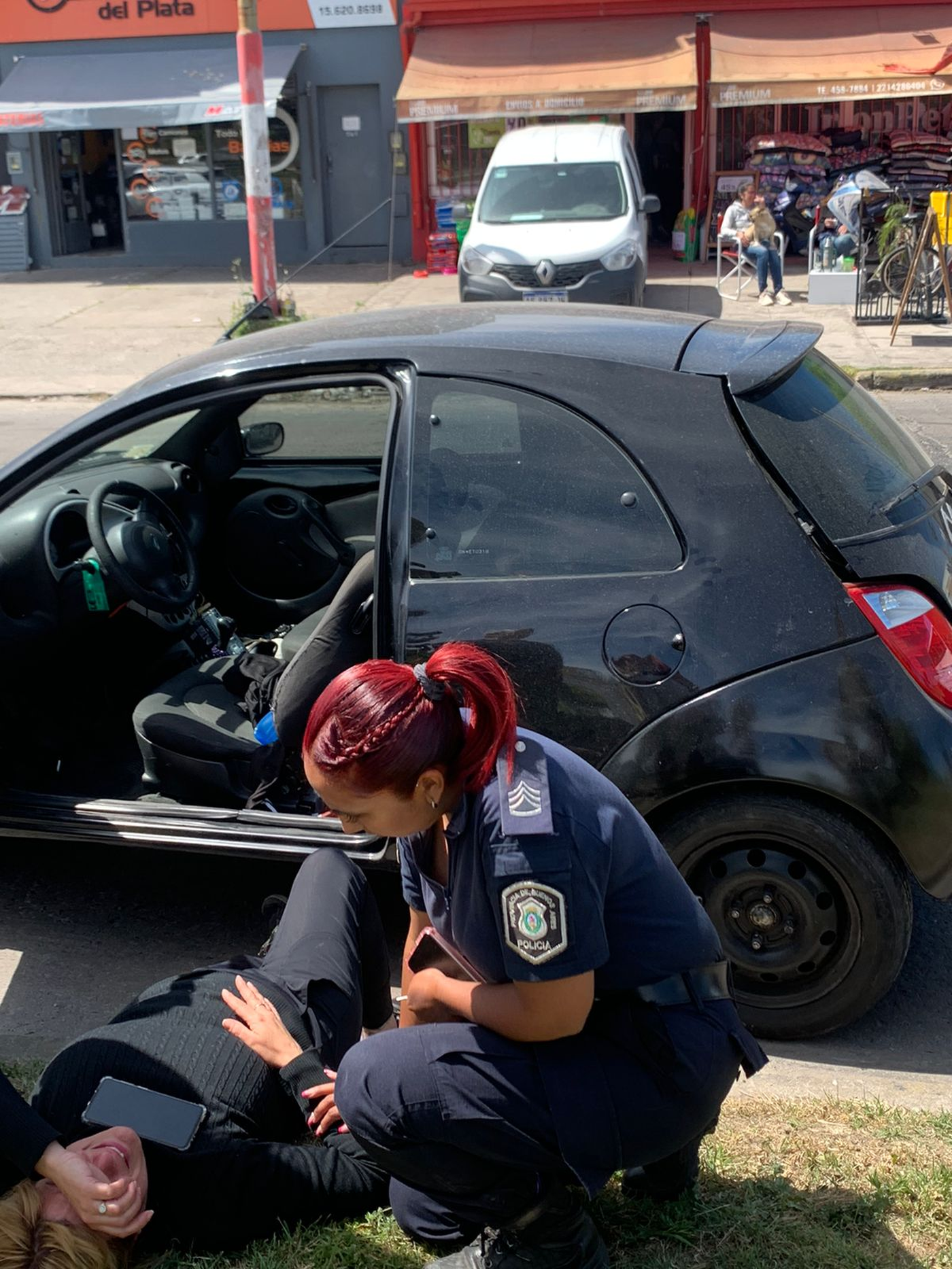 La conductora sufrió heridas y debió ser trasladada a un hospital de la zona. La conductora sufrió heridas y debió ser trasladada a un hospital de la zona.
