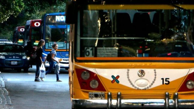 anunciaron un paro nacional de micros para el proximo lunes