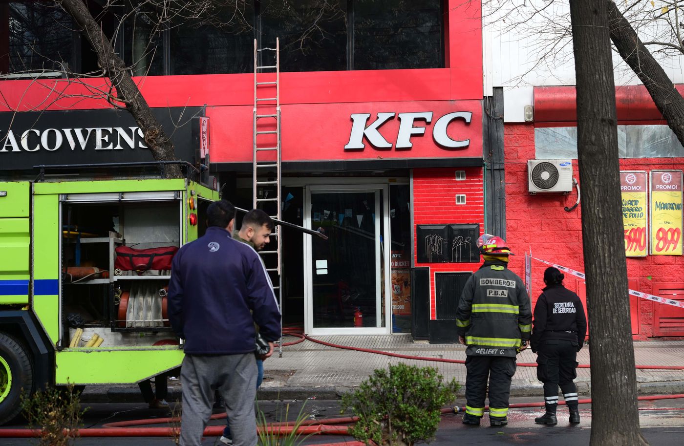Incendio en KFC (8)