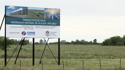 El Parque Fotovoltaico de la UNLP avanza con la firma de un acuerdo clave