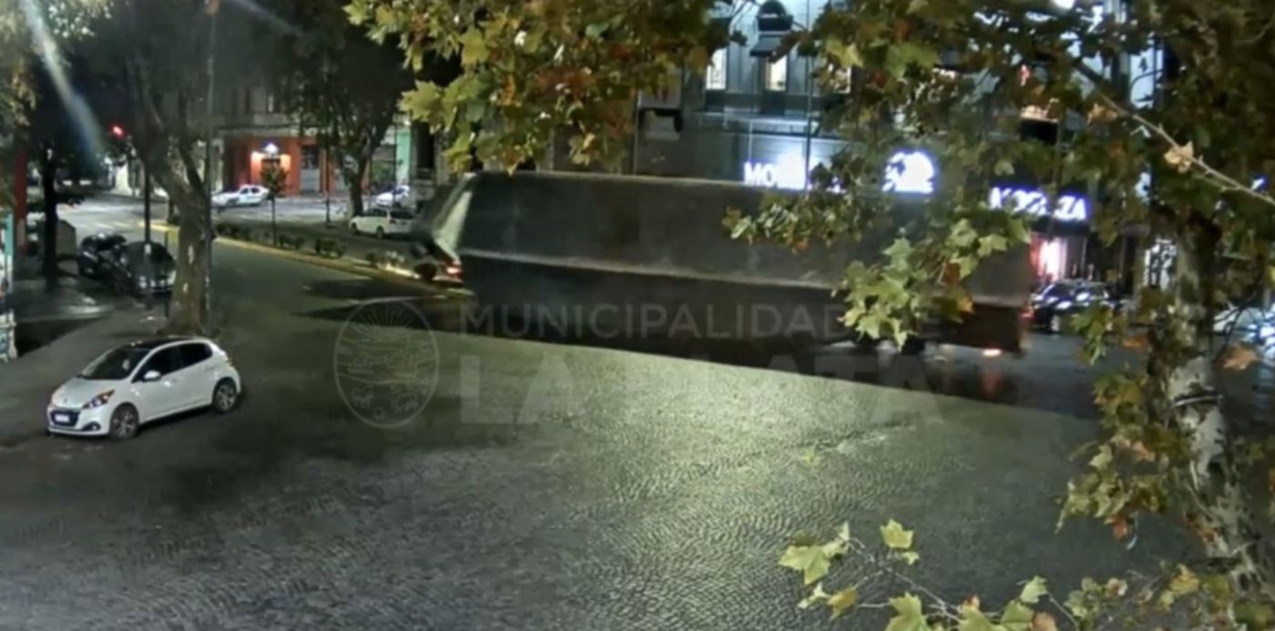 1651676097864.jpg?x=28&y=0&width=1444&height=722&rotate=0&scaleX=1&scaleY=1&ow=1500&oh=722&&cw=1920&ch=950