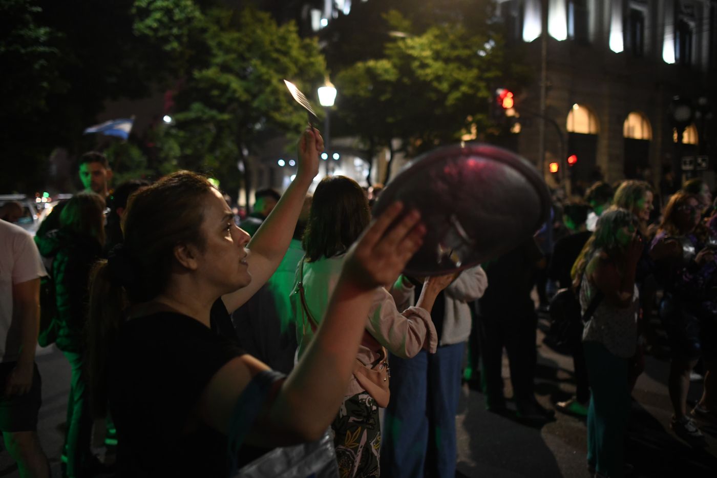 Cacerolazo en 7 y 50.jpeg
