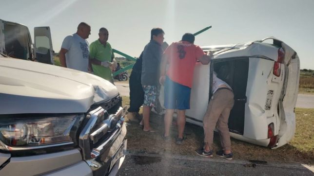 todas las fotos del tremendo accidente de un taxi en el camino a punta lara