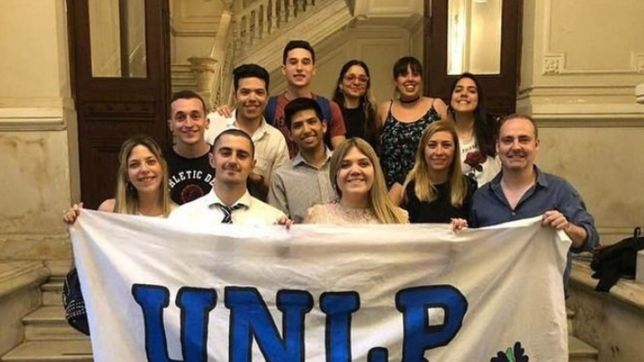 alumnos de la unlp ganaron un prestigioso concurso de litigacion penal