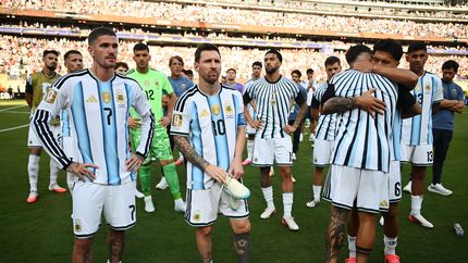 Multitudinaria junta de firmas para que se vuelva a jugar la final del Mundial entre Argentina y España