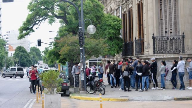 se conocio la desocupacion: ¿cuantas personas hay sin trabajo en el gran la plata?