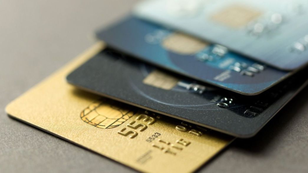 Tarjetas de crédito: financiar saldos o pagar el mínimo ya cuesta más del 100% anual