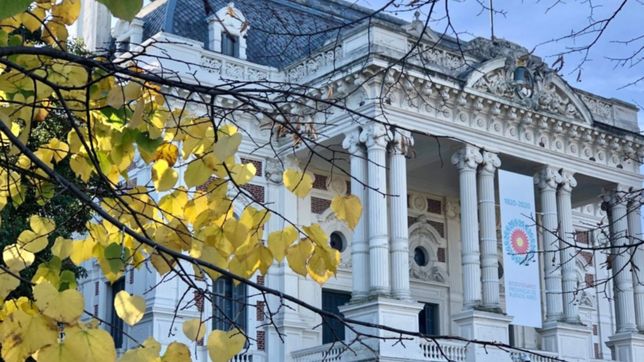 los estatales bonaerenses reclamaron que se acelere la revision de la paritaria