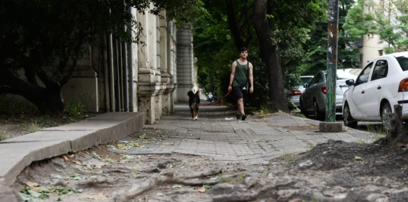 Vereda Ministerio de Seguridad - reclamo - vecinos