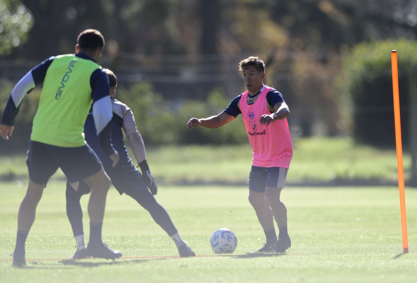 Entrenamiento Gimnasia De Blasis 2.jpg