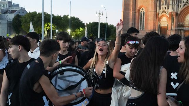 bengalas, espuma, canticos y mucha alegria: asi se vivio el upd en el centro de la plata