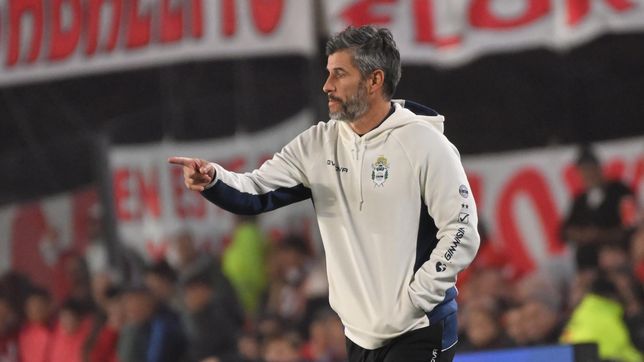 gimnasia entra en la etapa final para definir al entrenador del segundo semestre