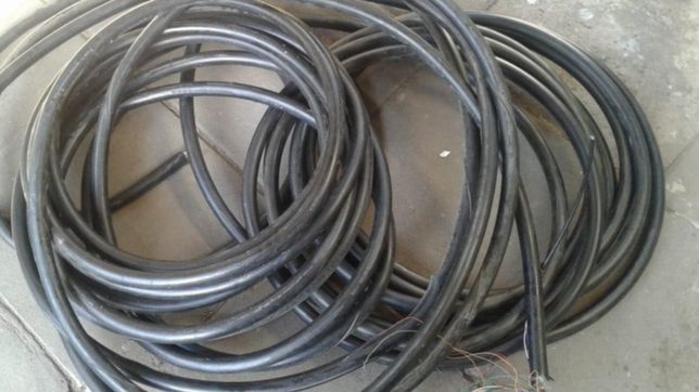 insolito: intentaron robarse el cableado telefonico en plena ruta 2