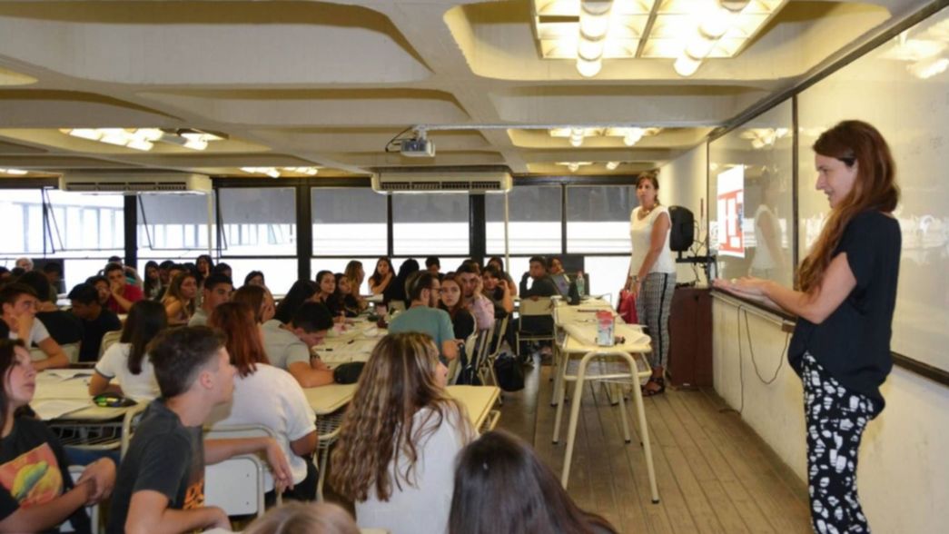 La facultad de Economía de la UNLP intensifica las actividades de su curso de ingreso