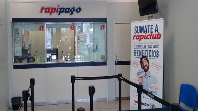 rapipago y pago facil cobrarian una comision en las operaciones en efectivo