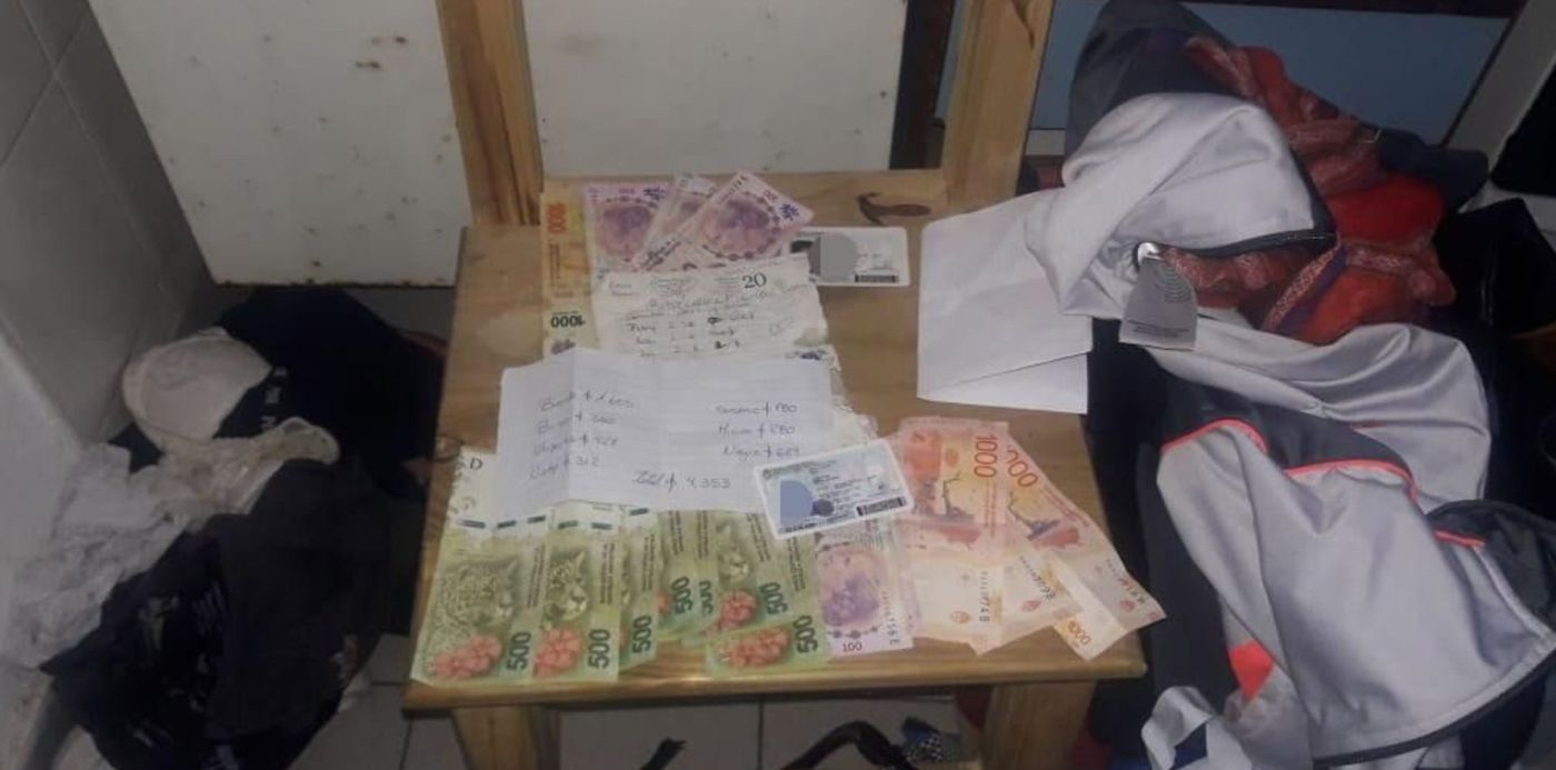 1558883685207.jpg?x=16&y=4&width=1005&height=502&rotate=0&scaleX=1&scaleY=1&ow=1032&oh=581&&cw=1920&ch=950