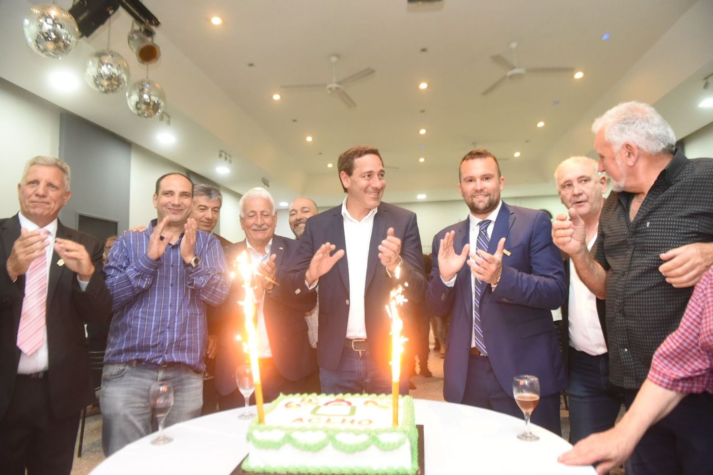 Julio Garro en el 62 aniversario de la Asociación Comercial de Los Hornos La Plata (1).jpeg